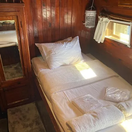 Hotel en barco Aegeanbluecruise Su-3 Bodrum